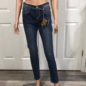 Size 8/9 Junior Fil Jeans